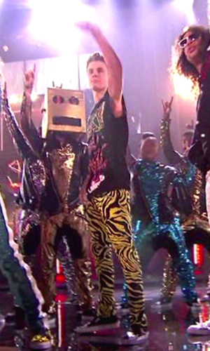 LMFAO and Justin Bieber
2011 American Music Awards on ABC - show
USA - 20.11.11