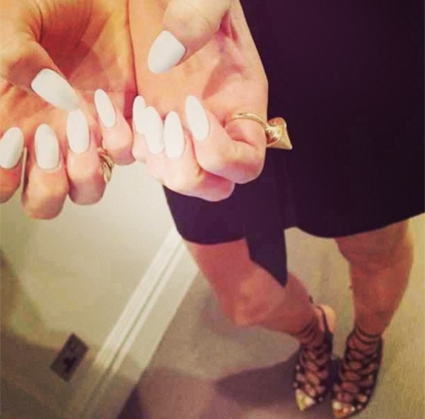 Jessie J shows off perfect, white nails at The Voice Season 2 launch