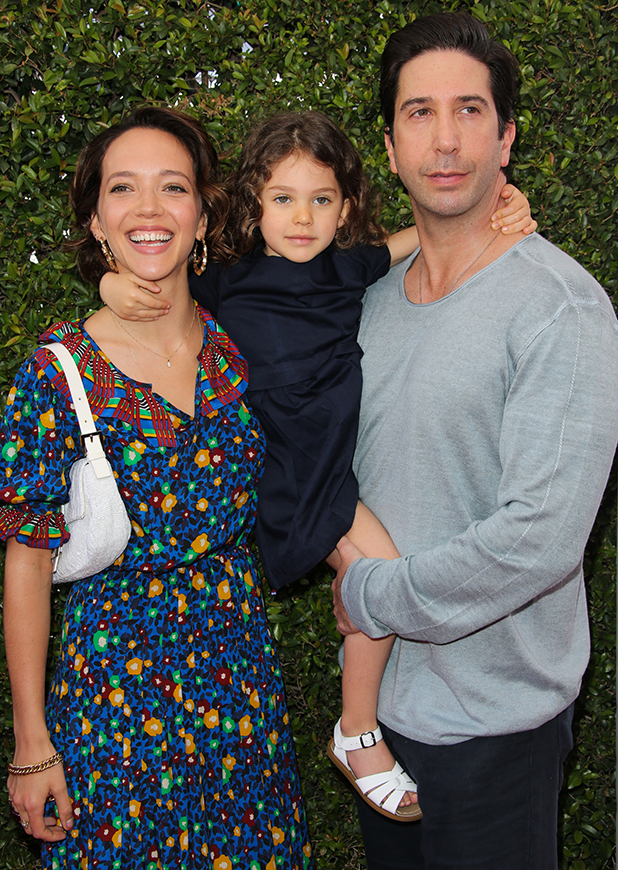 More news for david schwimmer 2021 wife » David Schwimmer 2021 Wife : David Schwimmer cuddles daughter Cleo on red carpet ...