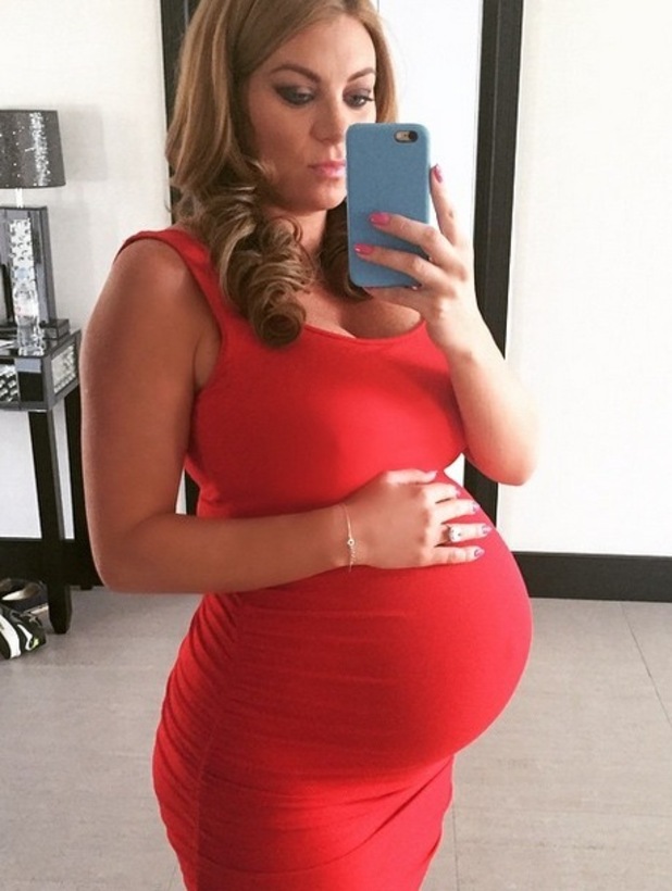 Pregnant Billi Mucklow Is Ready To Pop As She Shows Off Huge Baby Bump Celebrity News News