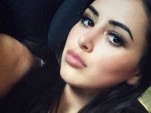 Marnie Simpson selfie on Instagram
15 April