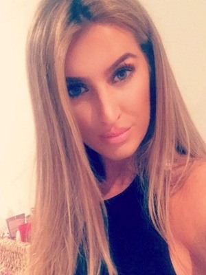 Lillie Lexie Gregg selfie, Instagram
April 2016