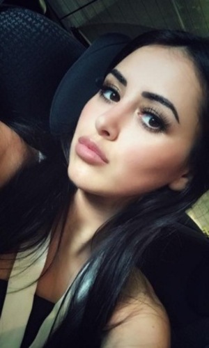 Marnie Simpson selfie on Instagram
15 April