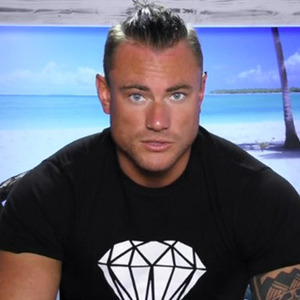 Love Island Episode 32: Terry and Emma sleep together - Tom reacts