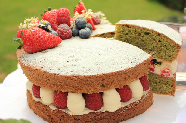 PG Tips Victoria Sandwich Cake with Summer Berries picture to accompany recipe