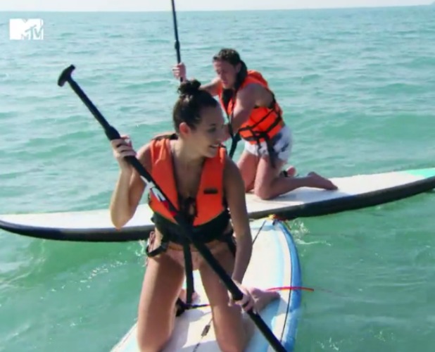 EOTB: Bear and Chloe on a paddleboarding date
23 August 2016