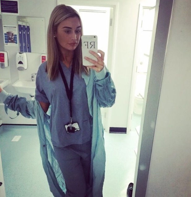 Love Islands Rachel Fenton Is Back To The Day Job As She Poses In Nurses Scrubs Celebrity 