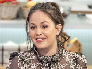 Giovanna Fletcher hits back at trolls after Lorraine appearance: "People should show love and respect!" - Reveal
