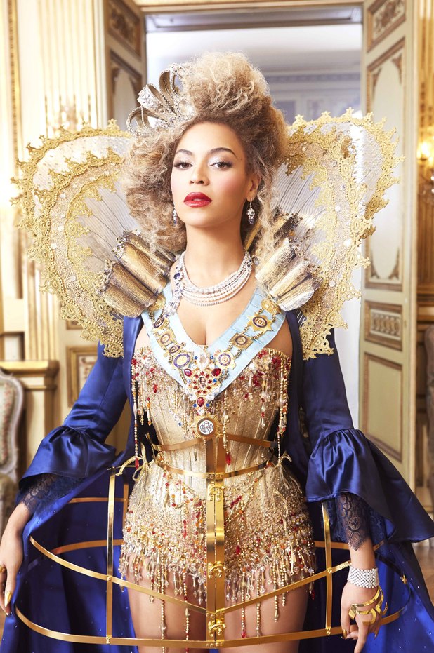 Beyonce - Mrs. Carter world tour promotional photo
