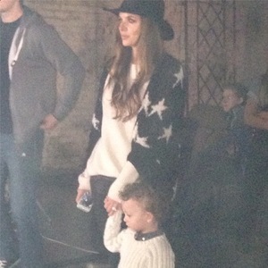 Jodi Albert and son Koa join Kian Egan at his video shoot - 11 Feb 2013