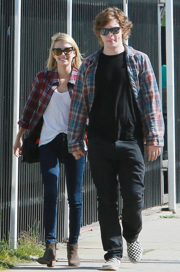 Emma Roberts and Evan Peters - Celebrities who have become engaged in ...