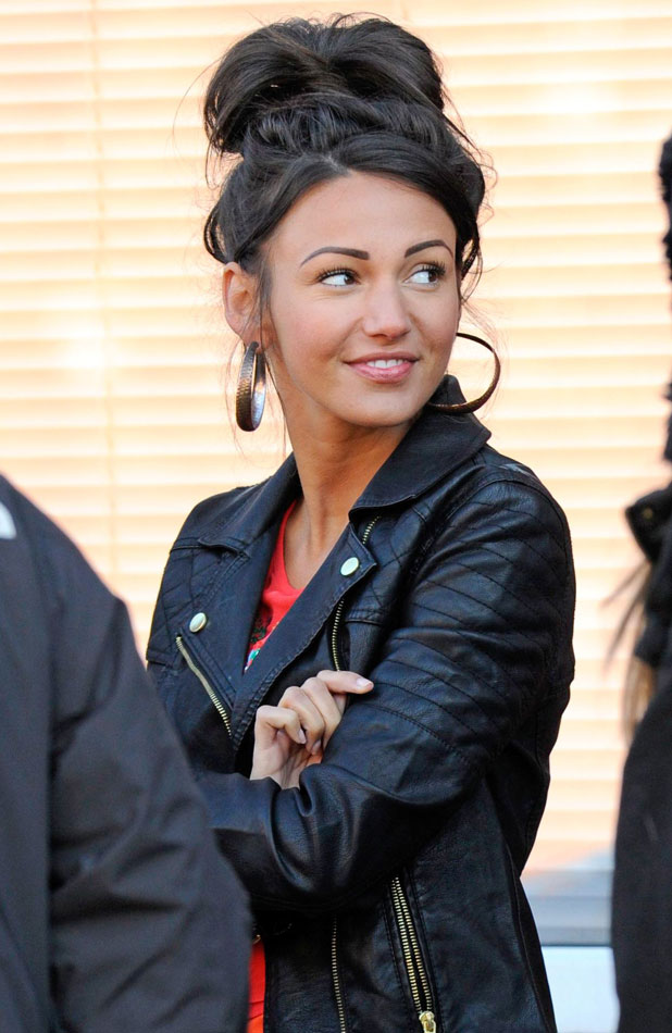 Michelle Keegan keeps warm on Coronation Street set after Dubai trip ...