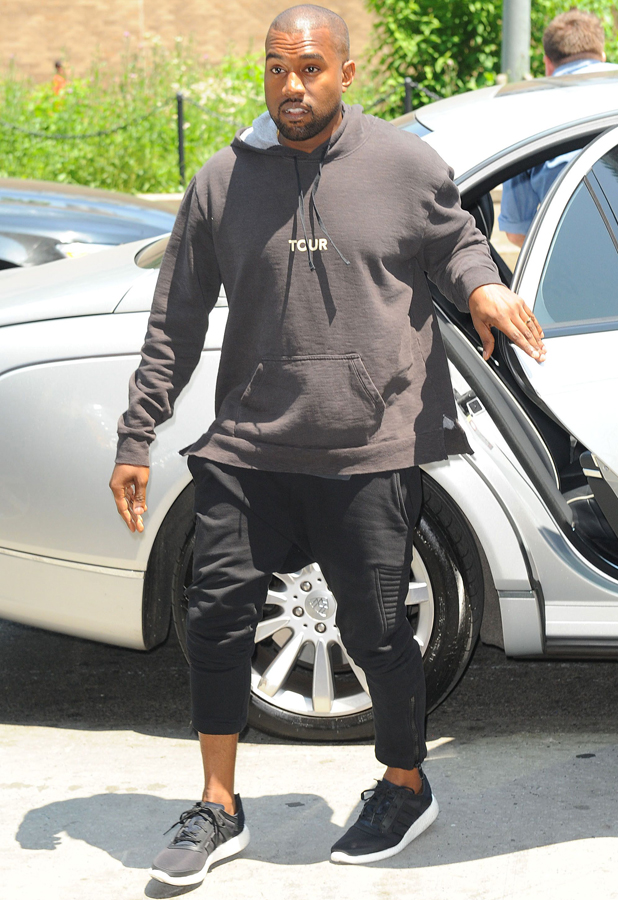 Kanye West pictured wearing wedding ring in New York - Celebrity News ...