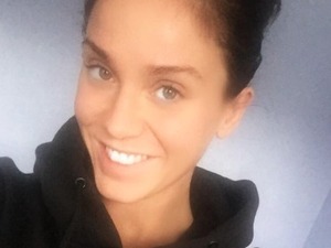 Vicky Pattison works a pretty gorgeous, no make-up selfie - Beauty News ...