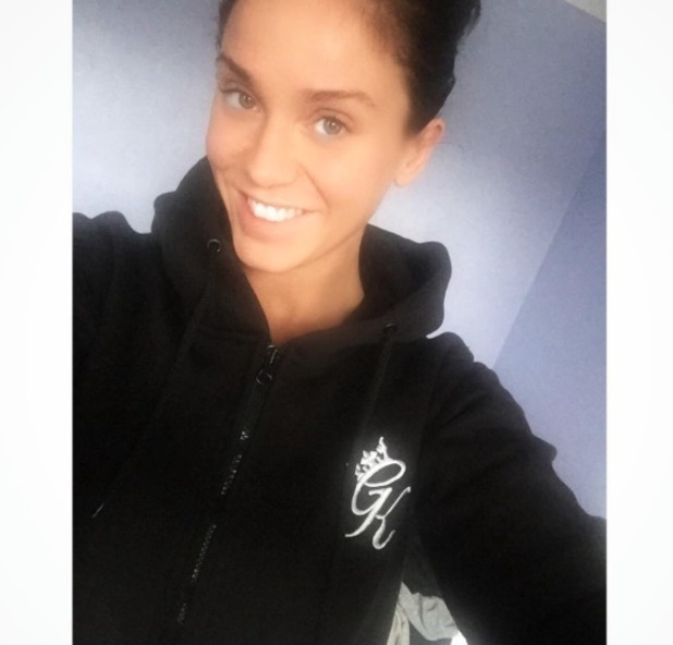 Vicky Pattison works a pretty gorgeous, no make-up selfie - Beauty News ...