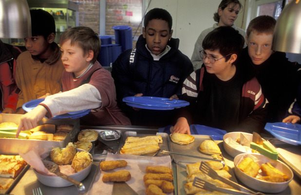 10 things you'll know to be true if you had school dinners in the 90s ...